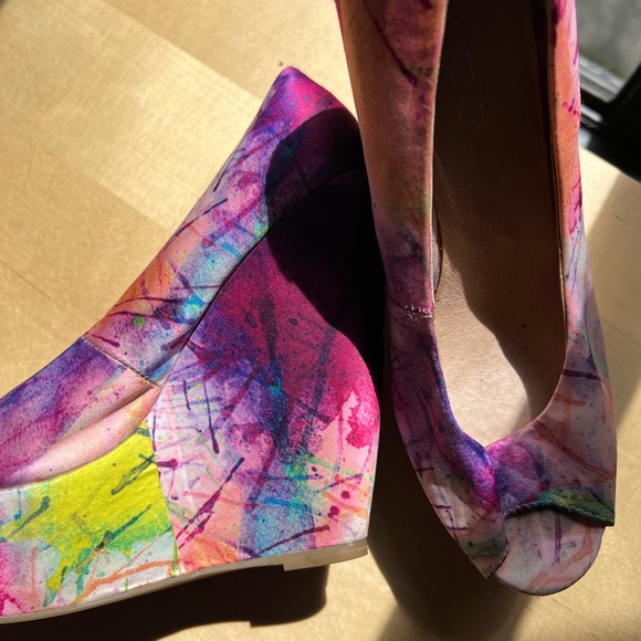 Tie-dye Peep Toe Platforms - Picture 2 of 3